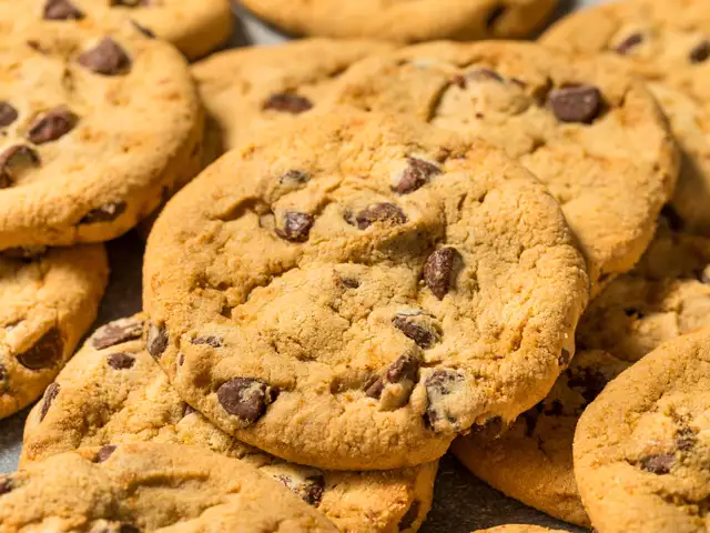 dessert for team building package are chocolate chip cookies