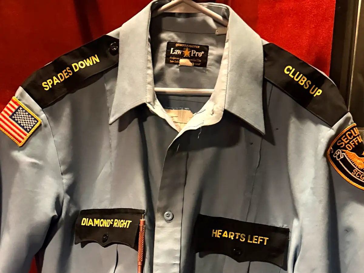 security shirt disguise used by mob members