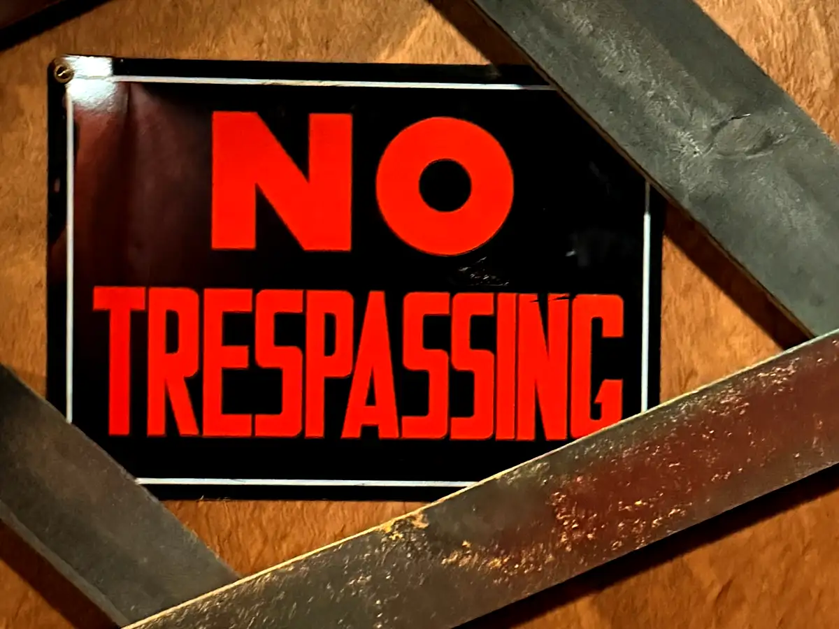 Door to enter the mob hideout in Mob Rats Escape Room